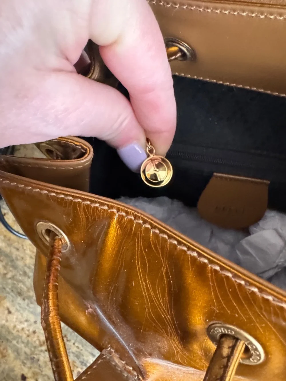 Gucci mini Patent Leather Drawstring Backpack ,, Bamboo Handle VTG Bronze - Picture 12 of 17